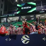 Final Four: Ερυθρόλευκη πορεία προς το ΟΑΚΑ για τον μεγάλο τελικό – «Καμίνι» απόψε το γήπεδο