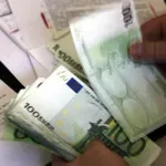 Μόνιμο επίδομα 1.000 ευρώ – Ποιοι δικαιούχοι το λαμβάνουν