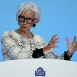 Λαγκάρντ: «Μη βιώσιμη» η εξάρτηση της Ευρώπης από τα ορυκτά καύσιμα