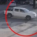 Η προφυλακισμένη σύζυγος του δράστη περιφέρονταν στη γειτονιά του Νικήτα μετά τη δολοφονία (Βίντεο)