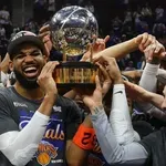 NBA: Στους τελικούς μετά από 27 χρόνια οι Νικς, που διέλυσαν τους Καβαλίερς στο Κλίβελαντ