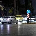 Οδηγός μπήκε ανάποδα στη Λεωφ. Αλεξάνδρας σε ζωντανή μετάδοση (Βίντεο)