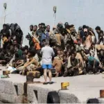 Σάμος: Μεταφέρονται 421 μετανάστες από την Κρήτη – Στις 2.056 οι μετακινήσεις από τον Ιούνιο