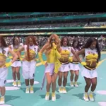 Shakira στο World Cup: Εκρηκτική με sport glam εμφάνιση στην έναρξη