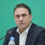 Τσουκαλάς: «Πάγια τακτική» η στάση του Μακάριου Λαζαρίδη – «Η επαναφορά της 13ης σύνταξης δεν είναι λαϊκισμός»