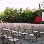 Cine Φιλοθέη: Το ιστορικό θερινό σινεμά που κάνει τα καλοκαιρινά βράδια στην Αθήνα… μαγικά!