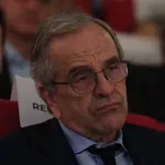 Σαμαράς κατά κυβέρνησης: «Επιλέγω τον κοινωνικό φιλελευθερισμό αντί της νεοφιλελεύθερης πολιτικής» – Πρόταση για ΦΠΑ 13% στην εστίαση