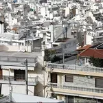 Ανοίγει η πλατφόρμα «Μετεγκατάσταση» με ενίσχυση 10.000 ευρώ ανά νοικοκυριό