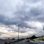Καιρός: Με βελτίωση ξεκινά η εβδομάδα – Πού επιμένουν οι βροχές τη Δευτέρα