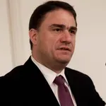 Τσουκαλάς: Στέγαση και ιδιωτικό χρέος στο επίκεντρο των επόμενων εκλογών