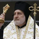 Αρχιεπίσκοπος Αμερικής Ελπιδοφόρος: Η AI μπορεί να συνθέσει προσευχή, αλλά δεν μπορεί να προσευχηθεί