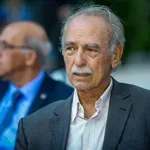 Πέθανε το ιστορικό στέλεχος του ΚΚΕ, Σπύρος Χαλβατζής – Από τις εξορίες στη Βουλή