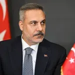 Νέες αιχμές Φιντάν για το Αιγαίο: «Η στρατιωτικοποίηση των νησιών αποτελεί απειλή για την Τουρκία»