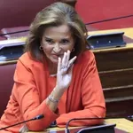 Καρφιά Ντόρας για τους «αλαζόνες» υπουργούς: «Κάποιοι έχουν κουράσει… θα έλεγα να ξεκαβαλικέψουνε»