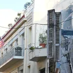 Πλάκα: Πώς έγινε η ισχυρή έκρηξη στη Λυσικράτους – Έρευνες για διαρροή αερίου, δυο γυναίκες στο νοσοκομείο – Συντρίμμια και μεγάλες ζημιές