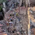 Πλάκα: Σαρωτικοί έλεγχοι στα κτίρια μετά την έκρηξη – Στο μικροσκόπιο το νεοκλασικό και τα γειτονικά κτίρια