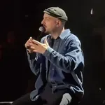 Apon για Γιώργο Μαζωνάκη: «Μου λείπει πάρα πολύ – Εύχομαι να έχει βρει μια μεγάλη αγκαλιά»