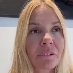 Χριστίνα Παππά για τη διπλή επίσκεψή της στον γιατρό του Μαζωνάκη: «Μου έπεσε η πίεση στο 4 και με επανέφεραν με απινιδωτή»