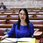Γιαννακοπούλου: Άδειασμα στον Φαραντούρη για Σδούκου – Δεν μπορείς να λες σε γυναίκα «χαριεντίζεσαι με υπουργούς»