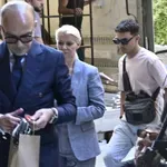 Θάνατος Μαζωνάκη: Σταγόνες αίματος στον καναπέ του ιατρείου – Τι θα υποστηρίξουν οι κατηγορούμενοι γιατροί (Βίντεο)