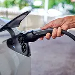 AthensCharge: Από 1η Οκτωβρίου η Αθήνα βάζει τους ηλεκτρικούς φορτιστές στην πρίζα της ψηφιακής εποχής