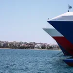 Απαγορευτικό απόπλου από το λιμάνι του Πειραιά και το Λαύριο, ακυρώσεις και τροποποιήσεις δρομολογίων
