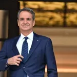 Η ΝΔ ανάμεσα στη «χαλαρή ψήφο» και τον Σαμαρά – Όταν η διεύρυνση αρχίζει να έχει κόστος – Ο Μητσοτάκης δεν έχει απέναντί του μόνο Τσίπρα και Ανδρουλάκη