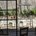 sympan: Ένα παλιό μηχανουργείο στον Πειραιά μεταμορφώθηκε σε χώρο design, τέχνης και φιλοξενίας