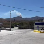 Φωτιά στην Πάρο: Στις φλόγες χαμηλή βλάστηση στις Λευκές – Ισχυρές εναέριες δυνάμεις (Βίντεο)