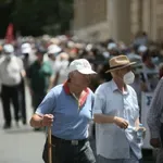 Επίδομα 400 ευρώ:  Ποιοι συνταξιούχοι το παίρνουν και ποιοι «κόβονται» – Αυτή είναι η ημερομηνία πληρωμής (Βίντεο)