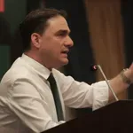 Τσουκαλάς: «Αδιανόητες οι δηλώσεις Γεωργιάδη περί μπάφου – Τα γυαλιά που φοράει, δεν κατέγραψαν το μπάχαλο στις ιδιωτικές δομές υγείας»
