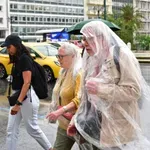 Διαδοχικές κακοκαιρίες με βροχές και καταιγίδες προ των πυλών: Τι δείχνει η πρόγνωση 15 ημερών του Κολυδά