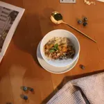 Overnight oats: Ο πλήρης οδηγός για το τέλειο πρωινό βρώμης χωρίς μαγείρεμα