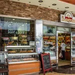 Συνελήφθησαν ο ιδιοκτήτης των φούρνων «Χωριάτικο» και ο λογιστής του μετά από επιχείρηση της ΔΑΟΕ