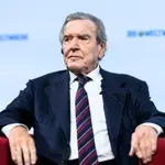 Μερτς κατά Σρέντερ: «Εντελώς ανήθικη» η παρουσία του στα γενέθλια του Πούτιν