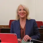 Ρένα Δούρου: O  ΣΥΡΙΖΑ στο πλευρό των πολιτών – Στήριξη στους κατοίκους της Κυψέλης και στους αλιείς