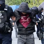 Φονική έκρηξη στην Πλάκα: 80 φορές είχαν απασχολήσει την Αστυνομία οι τρεις συλληφθέντες (Βίντεο)