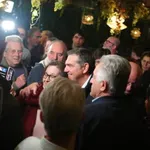Αλέξης Τσίπρας: Ποια στελέχη και ποιοι φίλοι του ΣΥΡΙΖΑ έδωσαν το «παρών» στην ομιλία του στην Ηλιούπολη (Εικόνες)