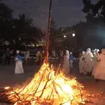 Οι Αιθίοπες της Αθήνας γιόρτασαν το Μεσκέλ στο Ζάππειο: Η μεγάλη φωτιά, το «διονυσιακό» κλίμα και οι ξεχωριστές ψαλμωδίες