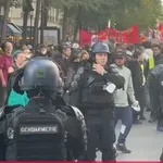 Γαλλία σε κόκκινο συναγερμό: Φοιτητές και «Κίτρινα Γιλέκα» στους δρόμους – 70.000 αστυνομικοί επί ποδός (Βίντεο)