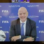 Η UEFA ζητά εξηγήσεις από την FIFA για την προεδρία Ινφαντίνο