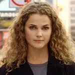 Netflix: Οι λόγοι για να (ξανα)δείτε τη σειρά Felicity με την Κέρι Ράσελ – Από τη Νέα Υόρκη των 90s έως το ερωτικό τρίγωνο