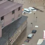 Η Κωνσταντινούπολη στο έλεος της κακοκαιρίας: Δρόμοι – ποτάμια, καταστροφές και δύο νεκροί