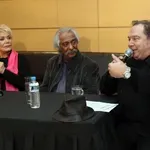 Ο Σταμάτης Φασουλής μιλά για το θέατρο, τον έρωτα και τη μητέρα του