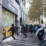 Βέλγιο: Μαθητικές κινητοποιήσεις όπως στη Γαλλία – Φωτιές και δακρυγόνα στη Λιέγη
