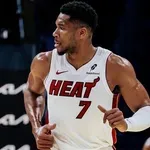 Αντετοκούνμπο σε μεγάλα κέφια: Double double και πρώτη νίκη για τους Χιτ, 129-117 τους Χοκς (Βίντεο)