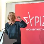 Δούρου εναντίον Τσίπρα: Εγκατέλειψε το κόμμα που τον ανέδειξε – Δεν χρειαζόμαστε άλλους σωτήρες