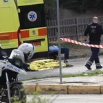 Δίκη για τον θάνατο της 46χρονης αστυνομικού: «Με το πρώτο χτύπημα έπεσε και δεν ξανακουνήθηκε» – Νέα μαρτυρία για τη διπλή τραγωδία