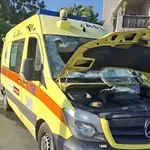 Λάρισα: Τροχαίο με ασθενοφόρο – Στο νοσοκομείο πλήρωμα και οδηγός