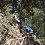 Κρήτη: Απεγκλωβίστηκαν ύστερα από 8 ημέρες οι εργαζόμενοι στο φαράγγι της Σαμαριάς (Βίντεο)